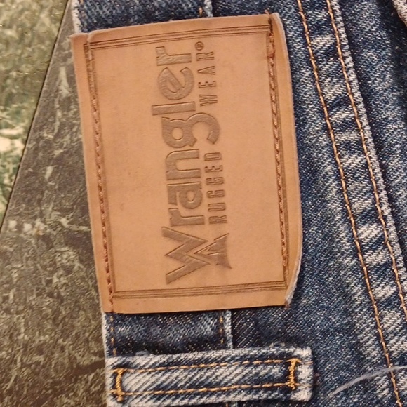 Wrangler Rugged ware jeans men's size 40x29 - Picture 2 of 4